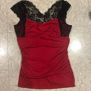 Studio Y | lace from back to shoulders ￼